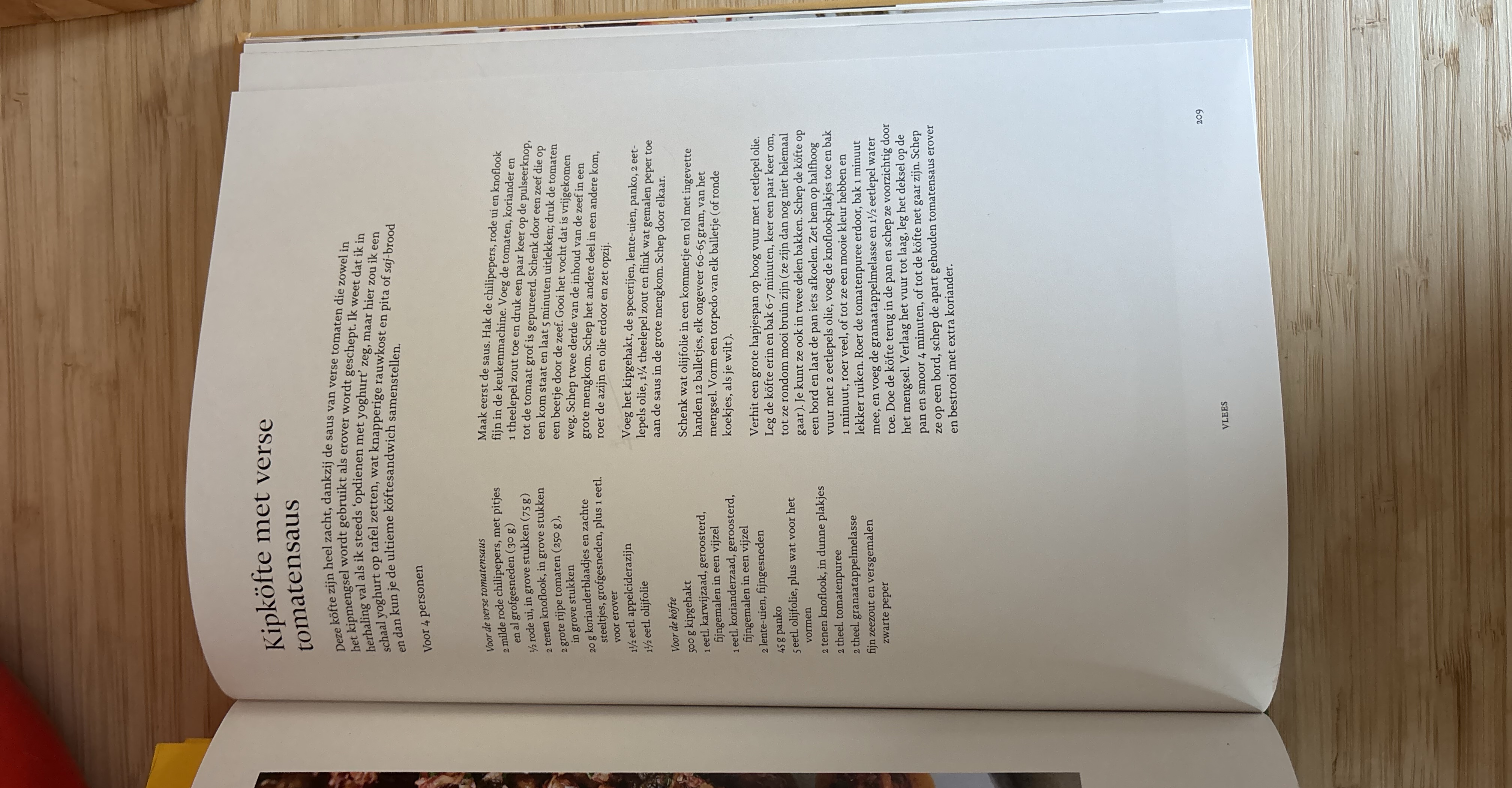 Kipköfte met verse tomatensaus