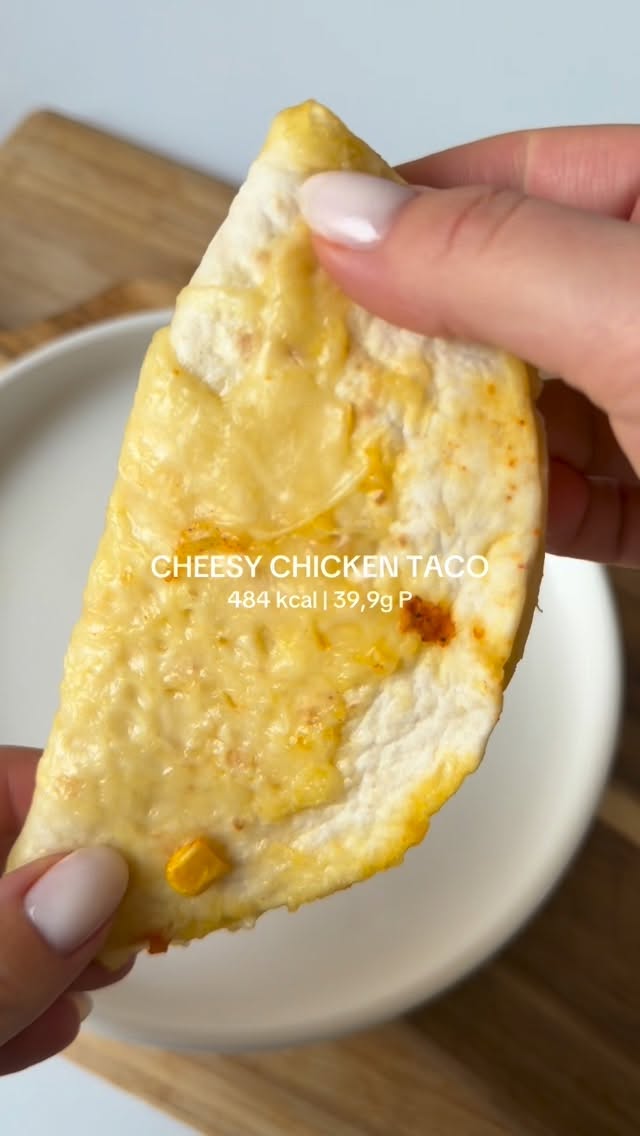 Cheesy chicken taco