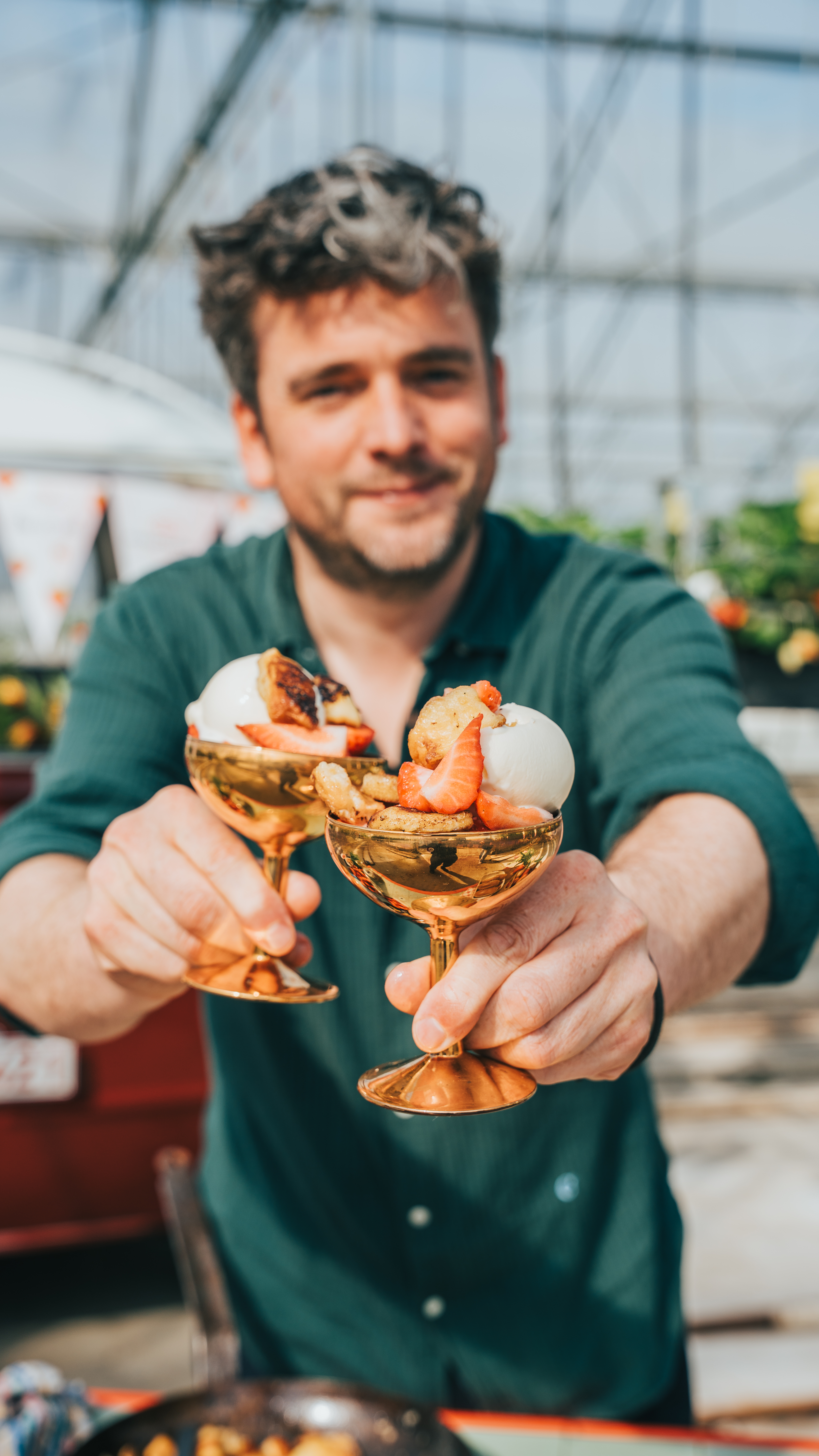 Coupe fraise met pain perdu