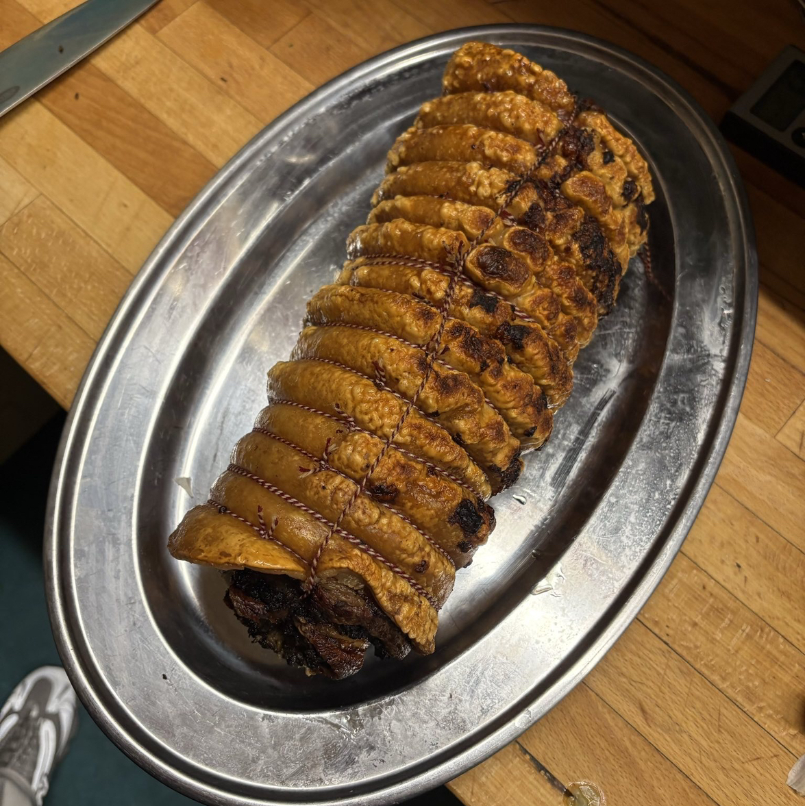 Porchetta met kruidenvulling en krokante huid