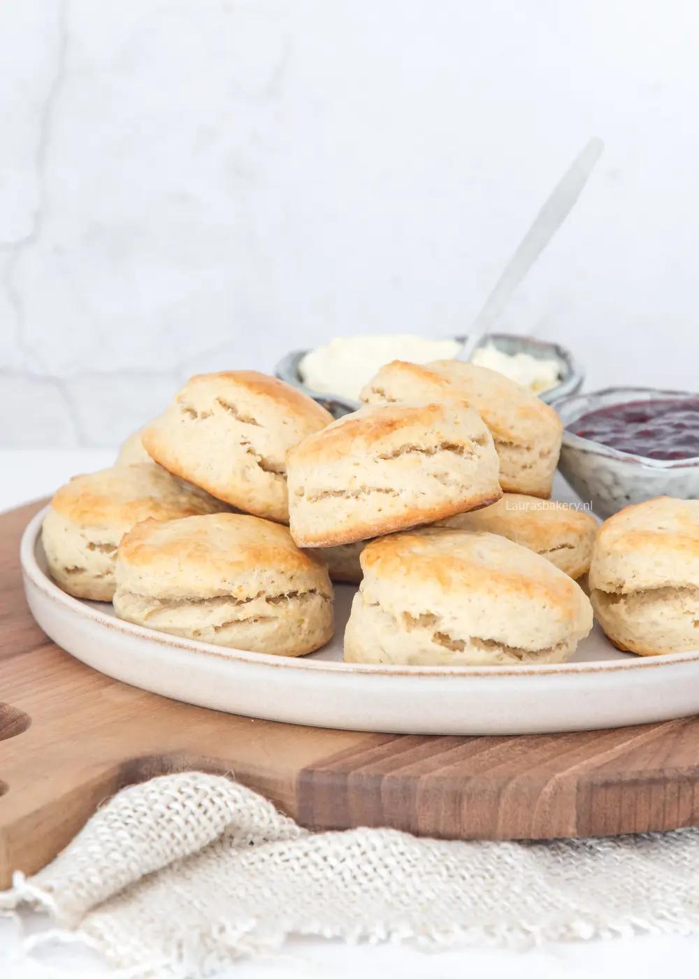Fluffy Engelse Scones voor de Perfecte Theetijd