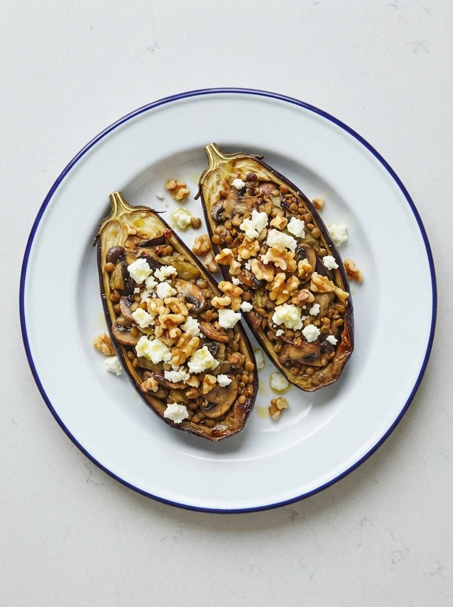 Vegetarische gevulde aubergine