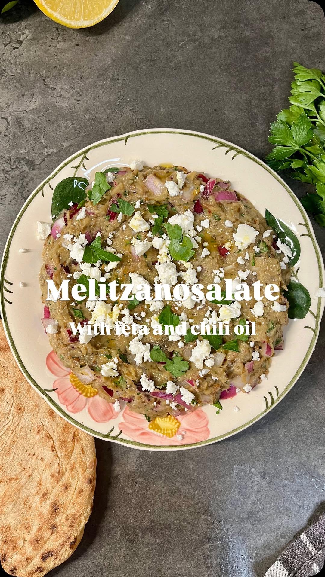 Griekse melitzanosalate met feta en chili-olie