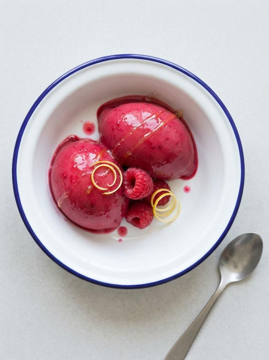 Caloriearme frambozen sorbet