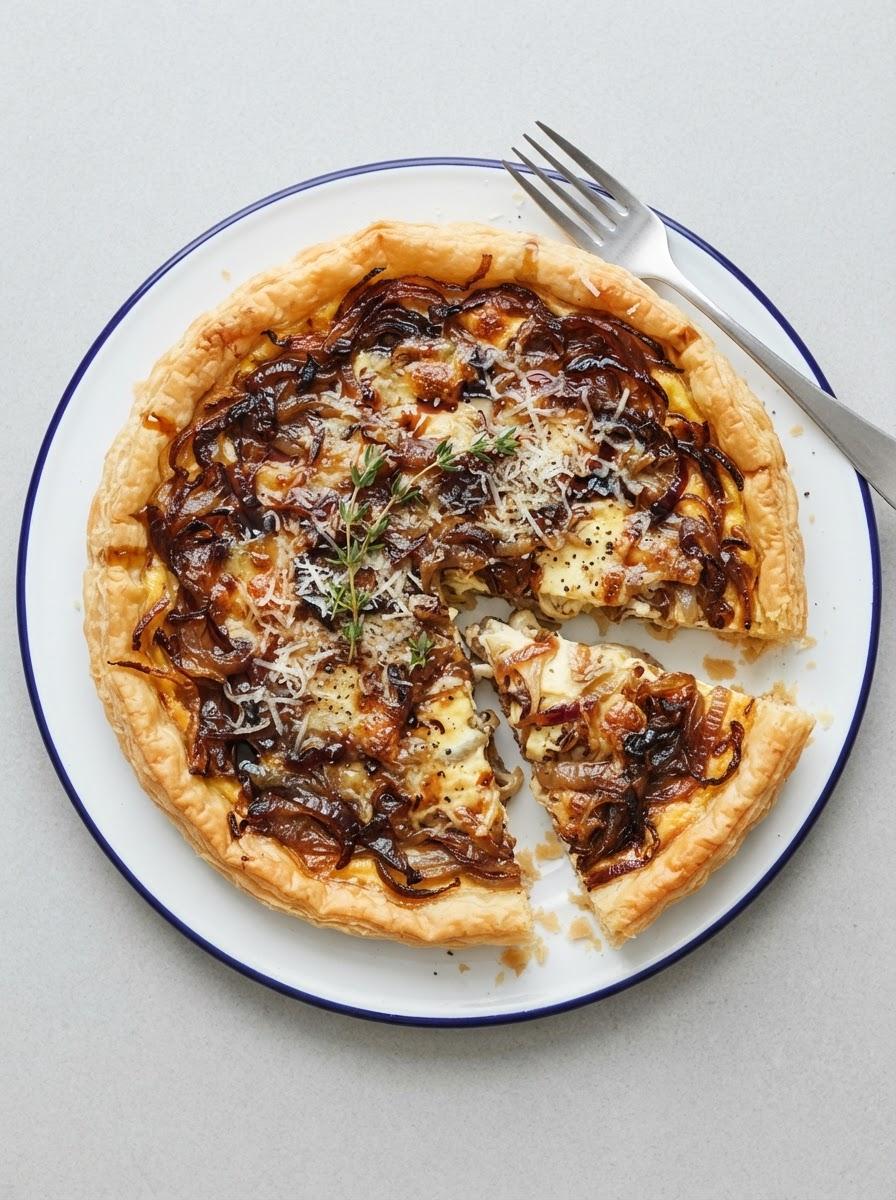 Vegetarische uientaart