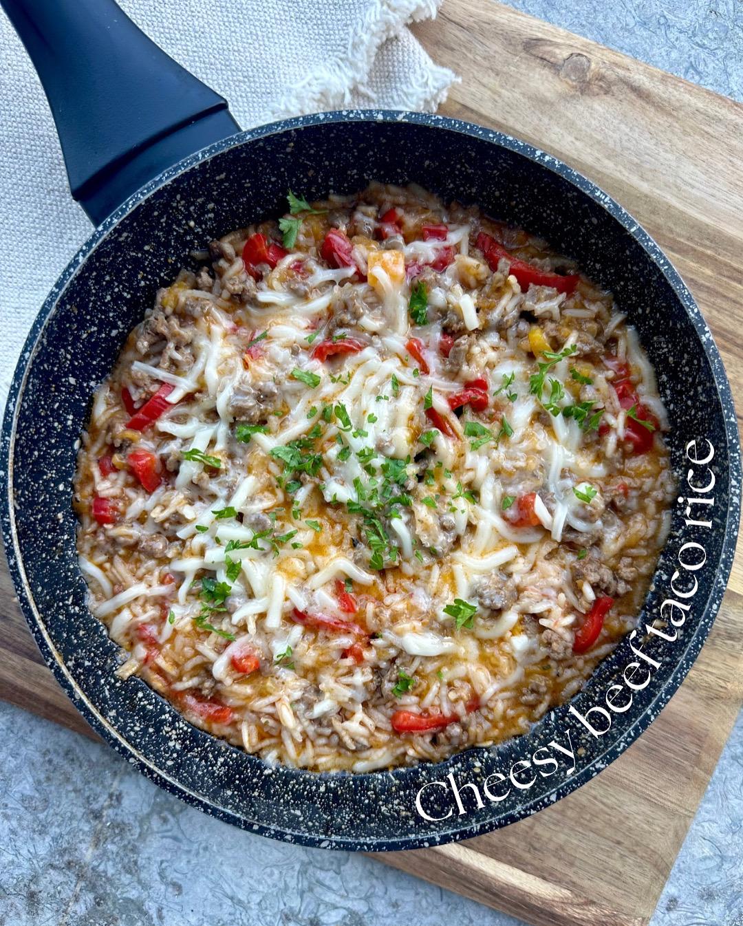 Cheesy Beef Taco Rice met Pompoen en Vegan Mozzarella
