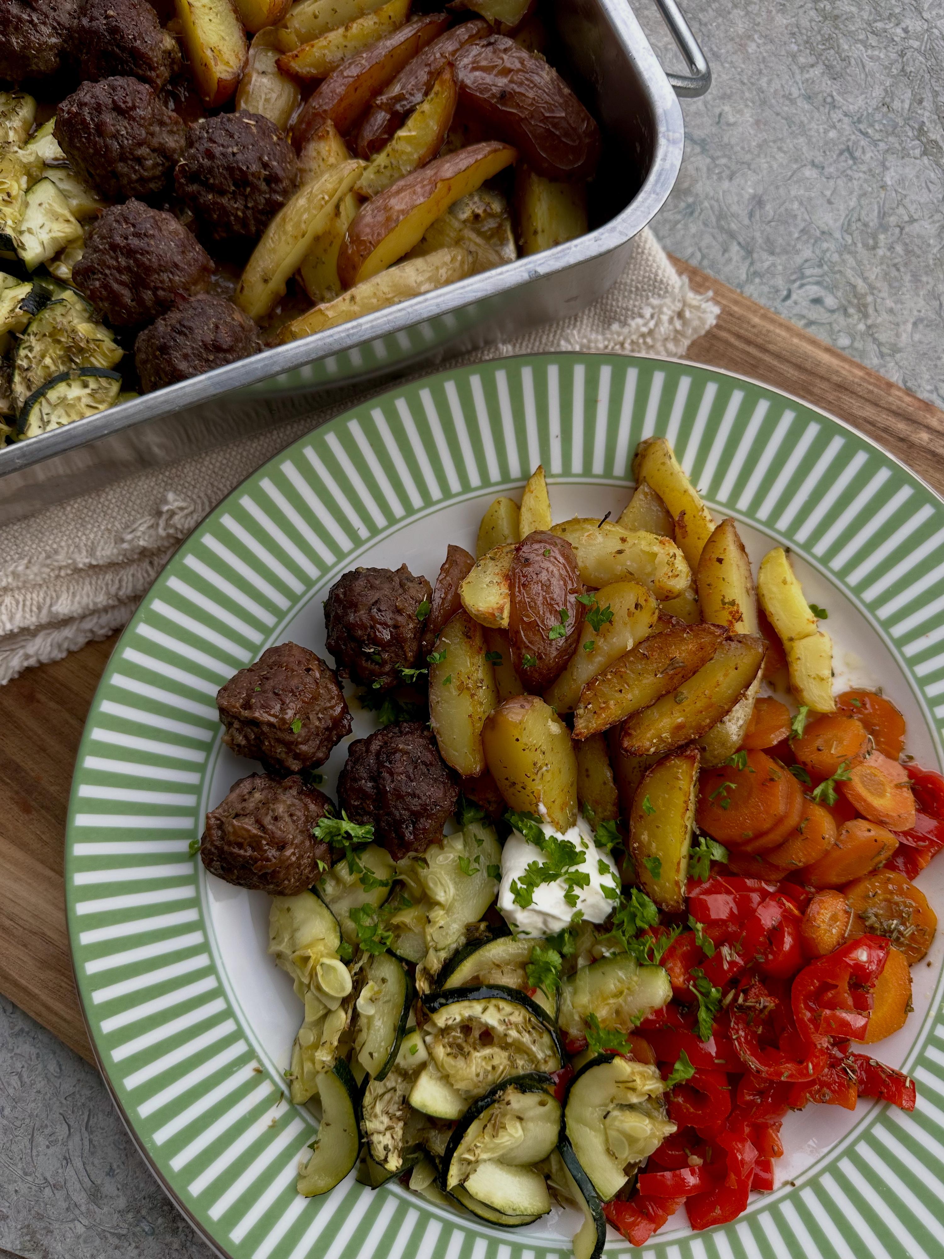 Traybake met gehaktballetjes