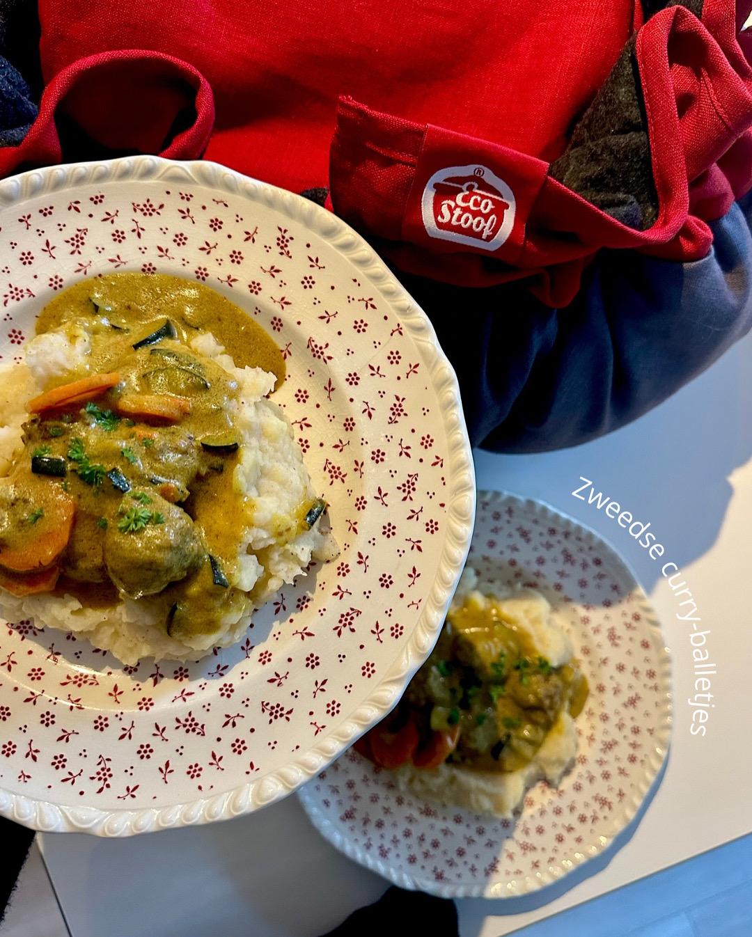 Zweedse curry-balletjes met roomsaus