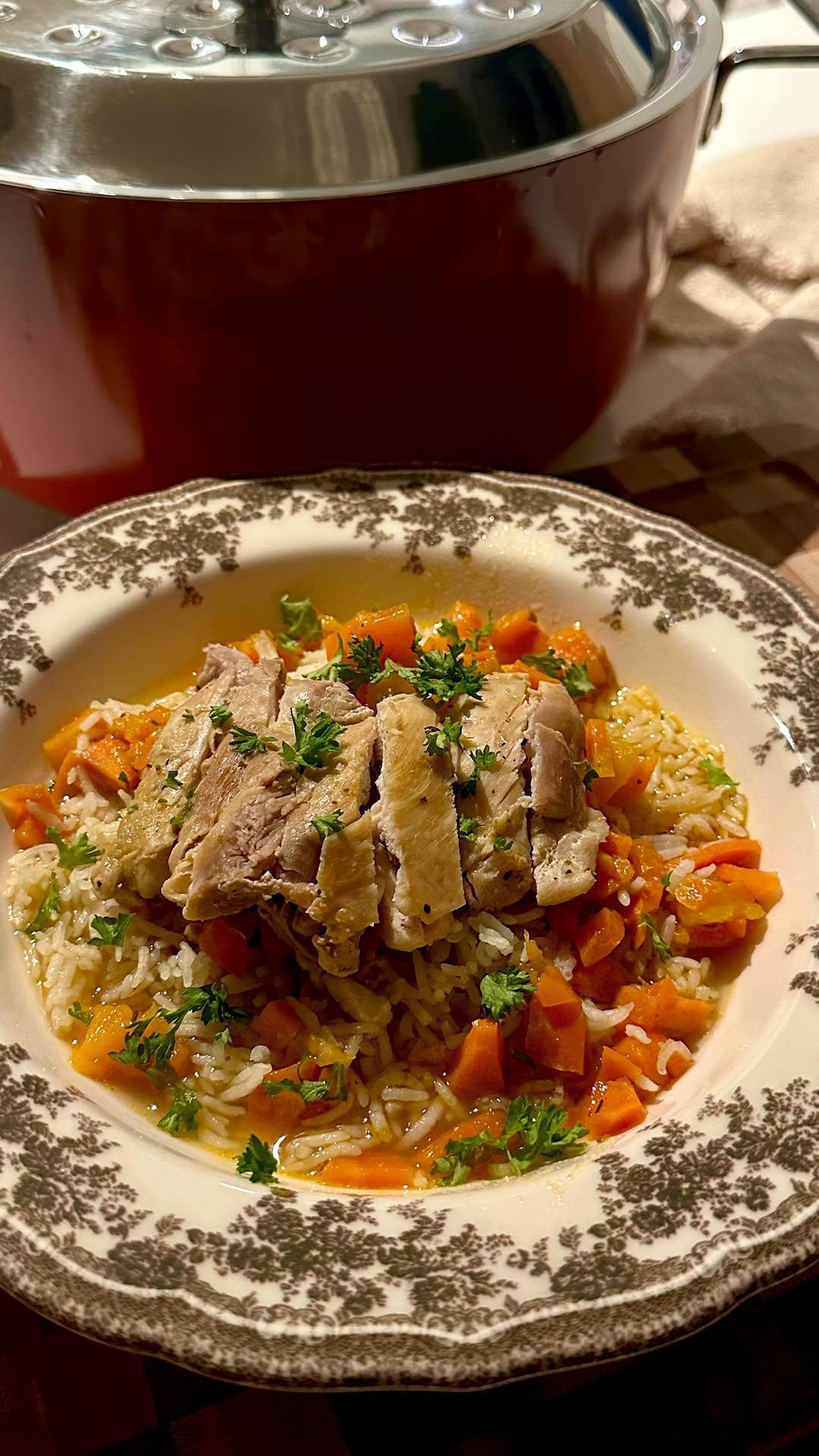 Gestoofde kip in bone broth met wortel & pompoen